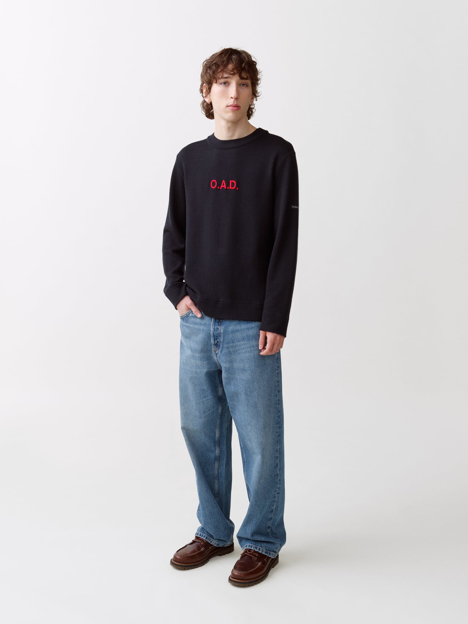 Blaatrøie No. 1 - Embroidery