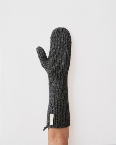 O.A.D. Mittens