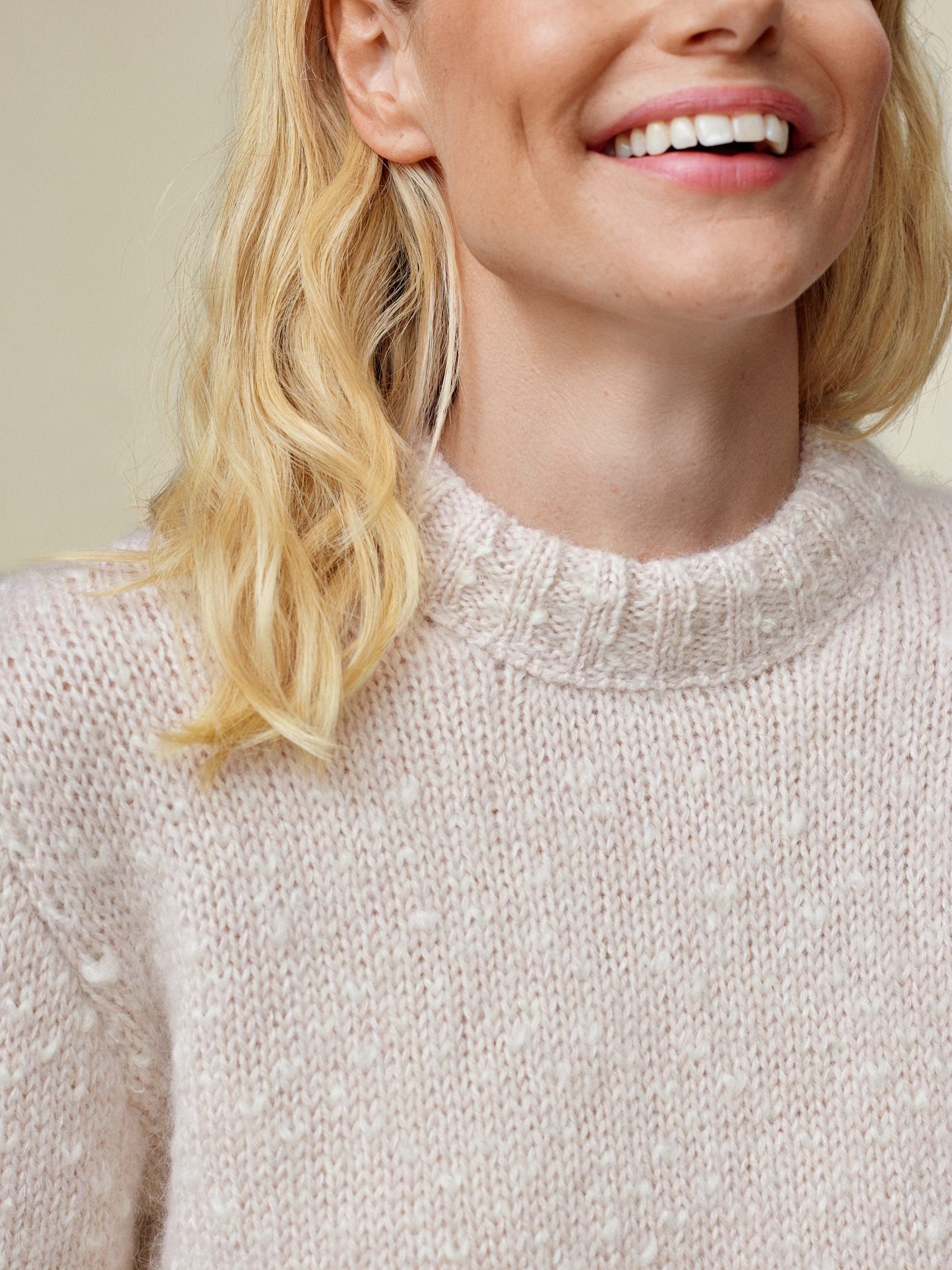 【THEAIRTOWN】day v-neck off knit ★3color Women's Knit Y2K Cardigan, Floral Daisy Print Long Sleeve V